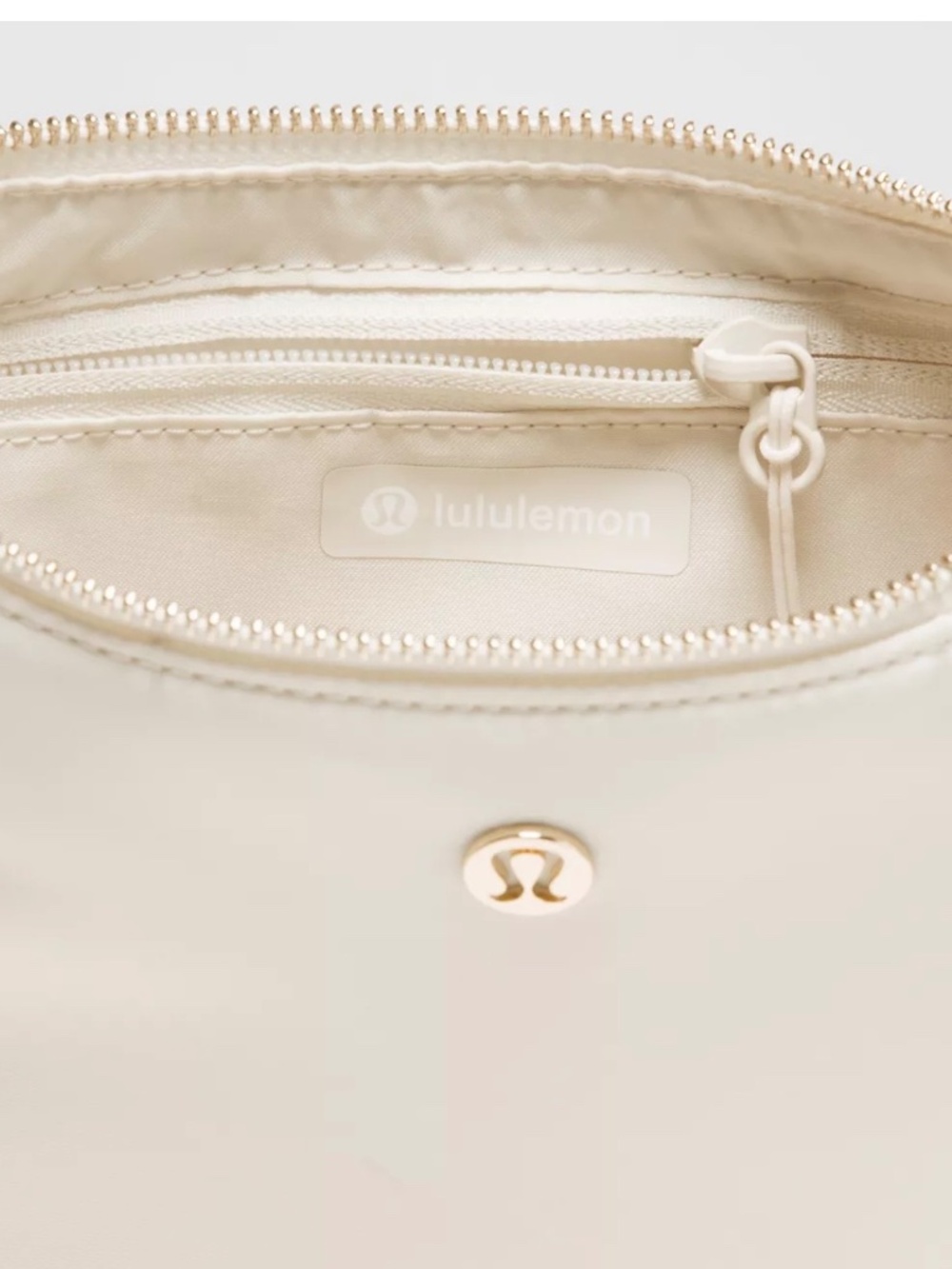 Lululemon City Essentials Small Shoulder Bag 3L in Light Ivory/Gold - Picture 4 of 7